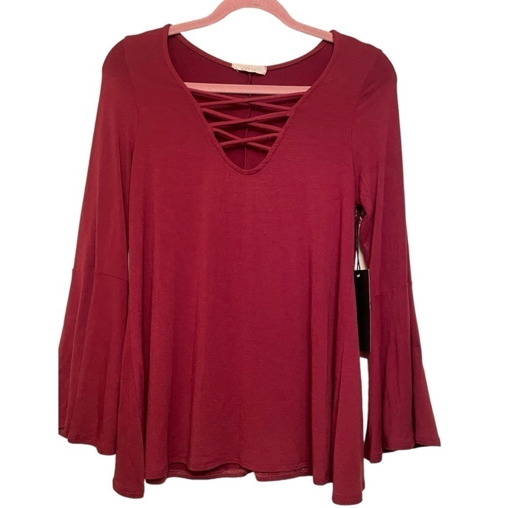NWT Entro Red Bell Sleeve Top Size Small (S)